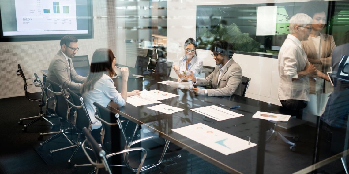 Thời gian sản xuất phim doanh nghiệp thường mất bao lâu?