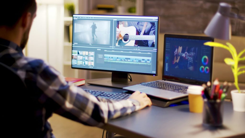 Quy trình sản xuất Phim quảng cáo chuyên nghiệp của một Production House 3 Công đoạn hậu kỳ đòi hỏi người biên tập cần có chuyên môn cao