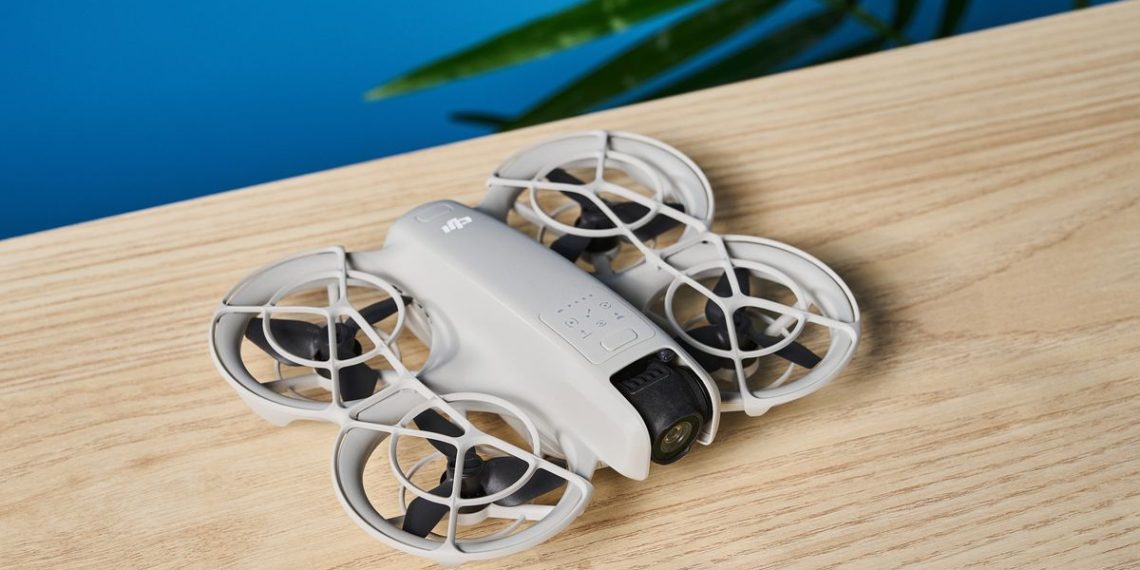 Đánh giá DJI Neo: Dễ dàng và tiện lợi cho công việc sáng tạo 1 Đánh giá DJI Neo: Dễ dàng và tiện lợi cho công việc sáng tạo