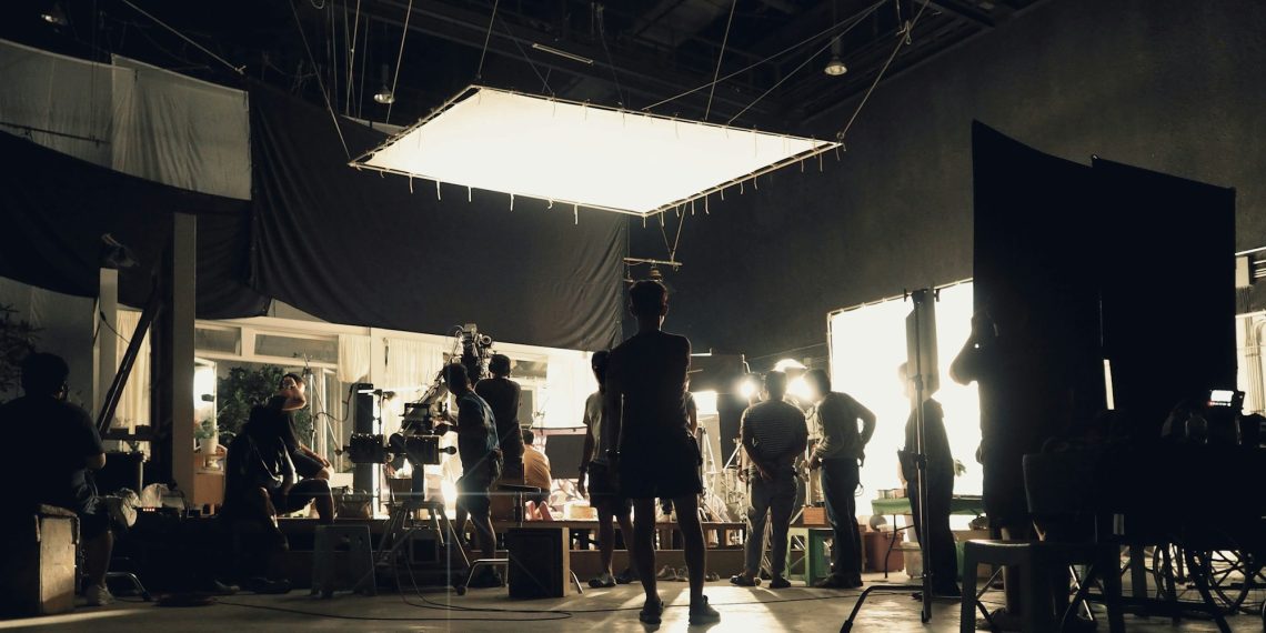 Hơn 70 Vai Trò Trong Ekip Sản Xuất Phim Chuyên Nghiệp